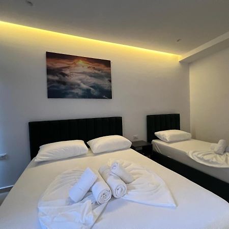E&L Luxury Apartments Saranda Dış mekan fotoğraf