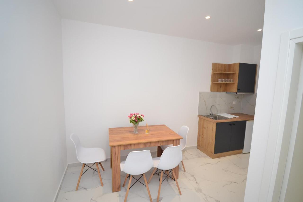 E&L Luxury Apartments Saranda Dış mekan fotoğraf