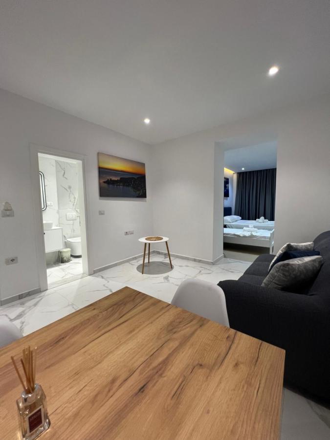E&L Luxury Apartments Saranda Dış mekan fotoğraf